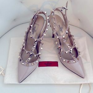 Valentino Rockstud Heels in great condition, size 35.5
